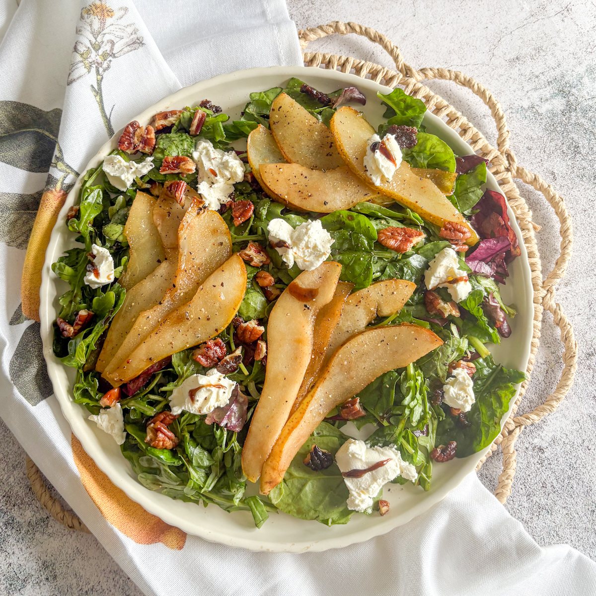  Easy caramelised pear salad with golden pears, pecans and creamy mascarpone on green leaves